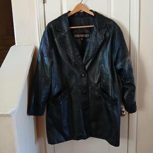 Vintage 80s Fitz Wright black leather mid-length coat zebra print accents retro